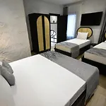 Hotel Gulayvalik *