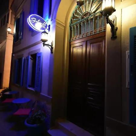 Gulayvalik Bed & Breakfast *